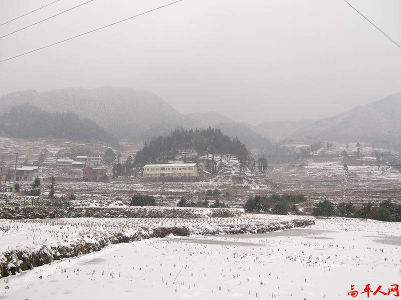 上坪学校远景